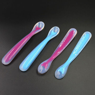 Đồ dùng bằng cao su silicon không chứa BPA Thìa ăn mềm cho bé sơ sinh