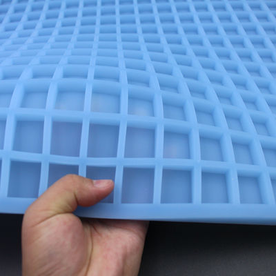 Khuôn kẹo silicon hình vuông 224 lỗ cách nhiệt cho caramel