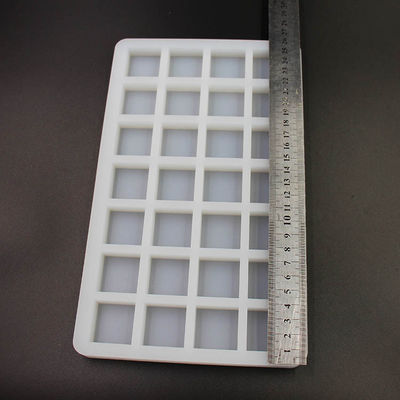 Khuôn Làm Kẹo Silicon Socola Trong Suốt 28 Lỗ 26x16x1.5cm